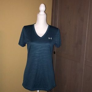 NWOT UA HeatGear T-shirt